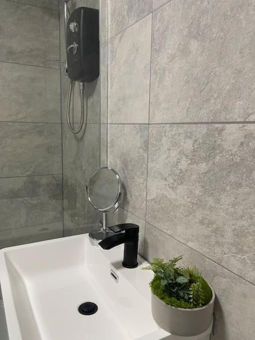 Modern 2 Bedroom City Apartment Γλασκώβη Εξωτερικό φωτογραφία